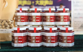 產品有銷路 脫貧有門路——某村特色農產品豐收節暨產銷對接活動紀實